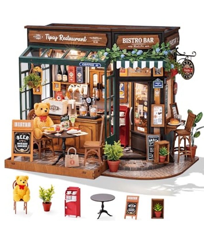DIY Miniature House Kit 1:18 - Coffee & Bar 1