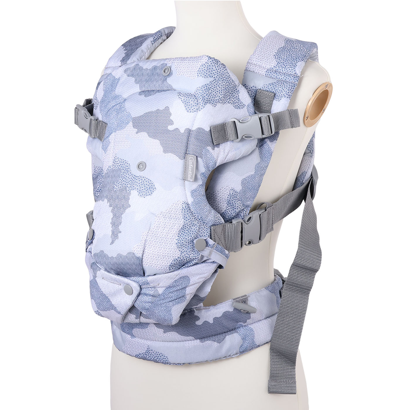  Flip 4-in-1 Convertible Carrier 1