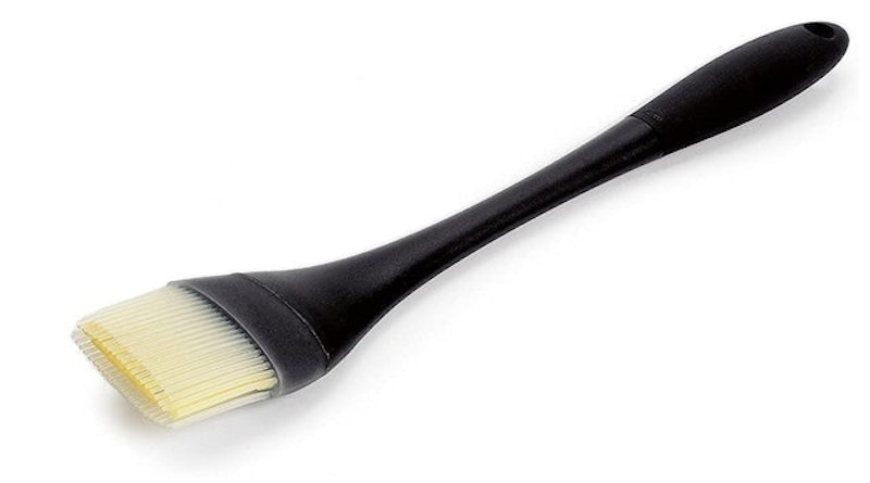  OXO Good Grips Natural Pastry Brush, Natural Boar Bristles, Non-slip Grip, Dishwasher Safe