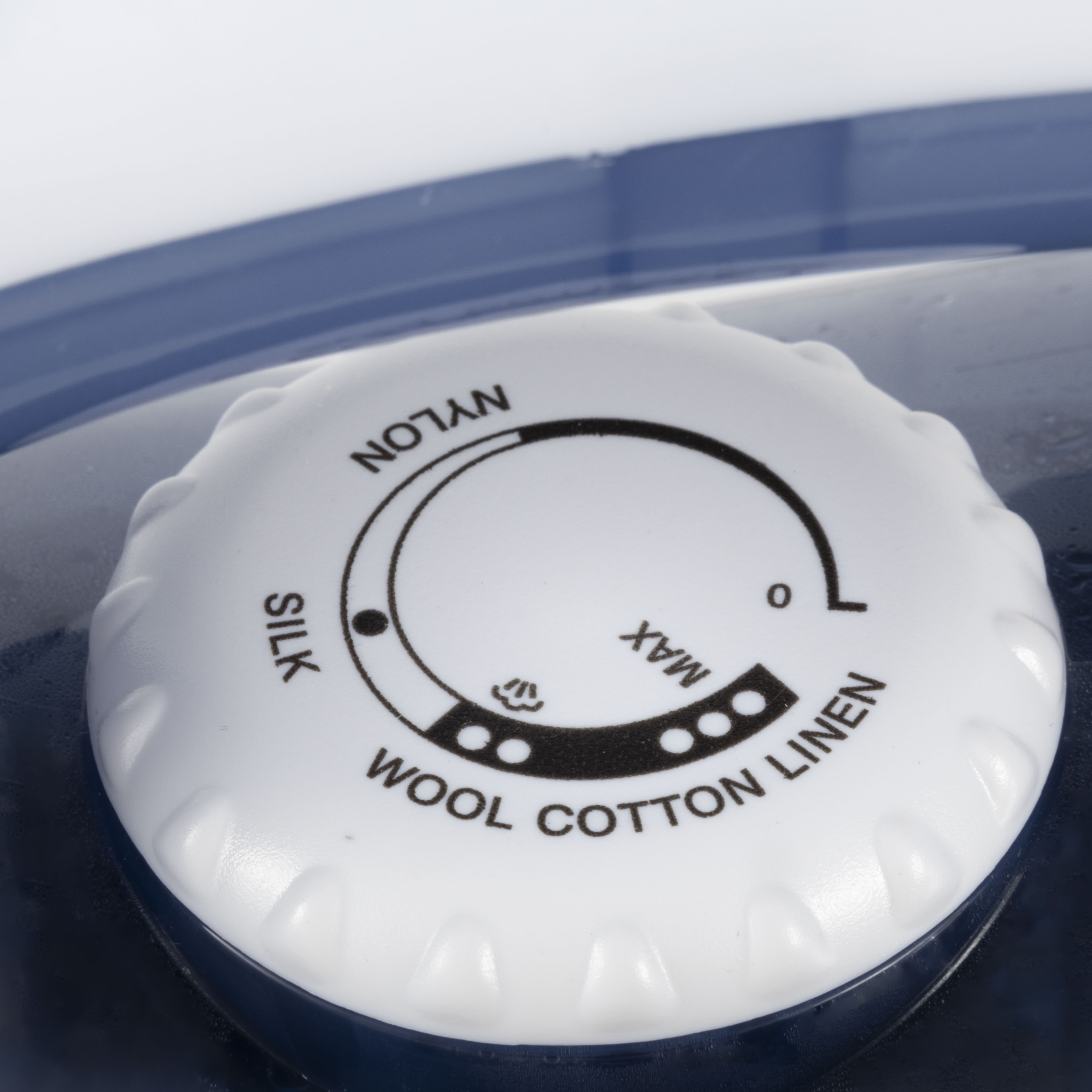 Steam Iron with Nonstick Sole-plate 4