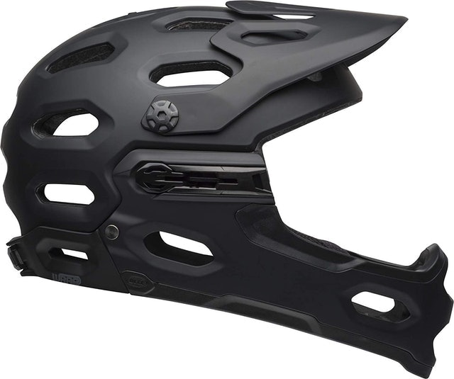 10 Best Full Face Mountain Bike Helmets in 2022 (Bell, Giro, and More) 1