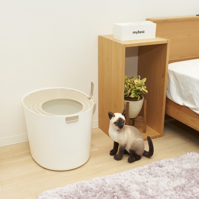 Top Entry Litter Box with Scoop 3