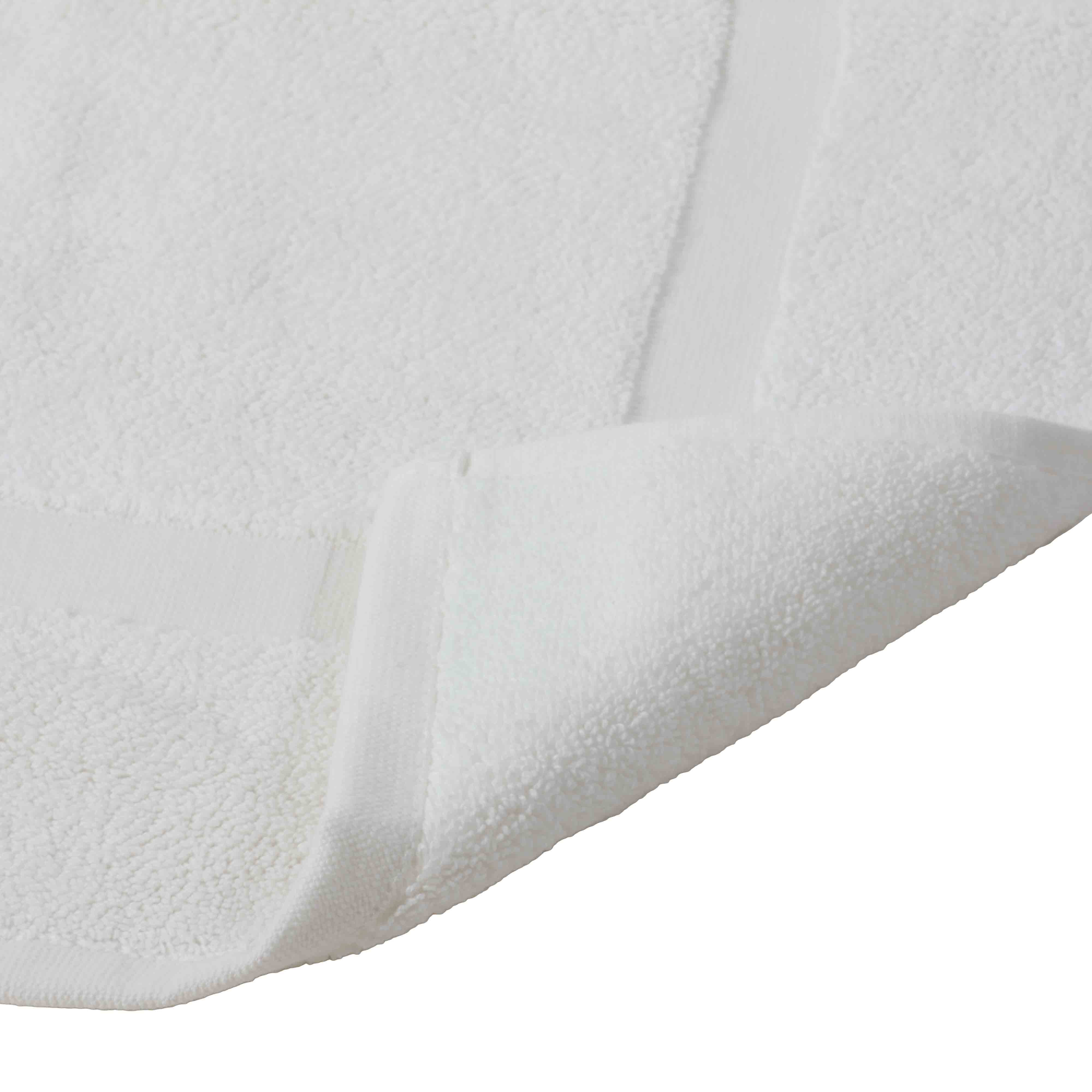 Banded Bath Mats 3