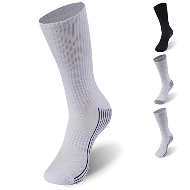 10 Best Non-Slip Socks in 2022 (Dr. Scholl's, Pembrook, and More) 3