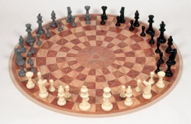 3 Man Chess 1