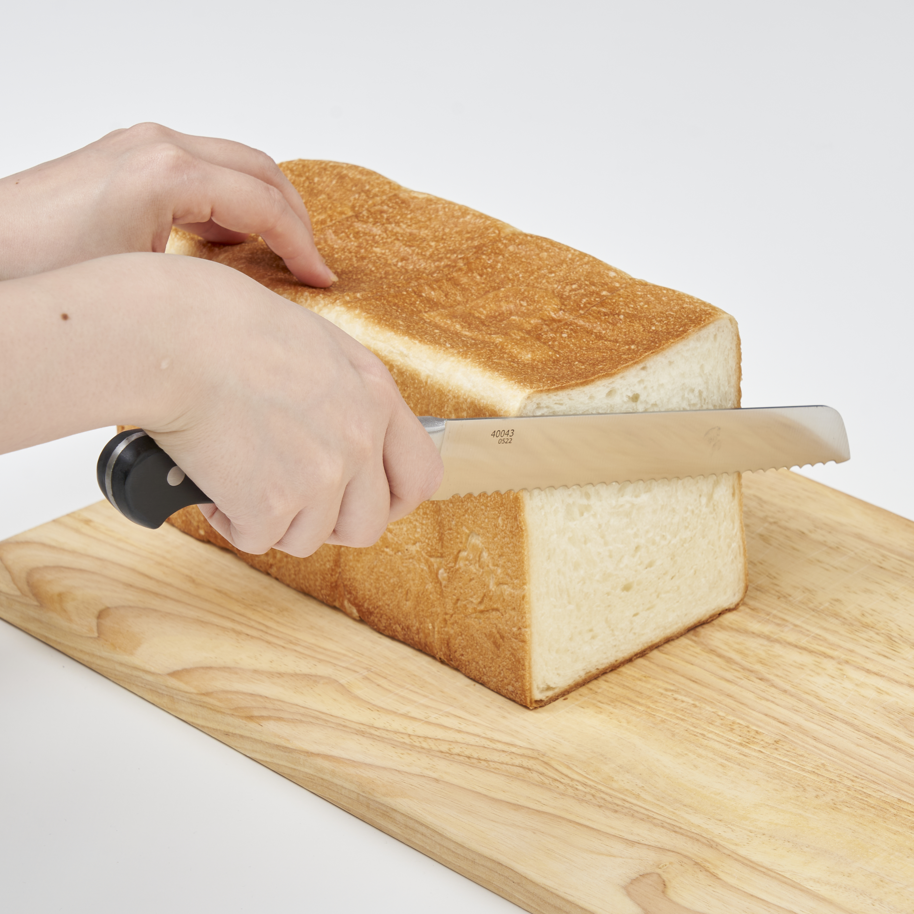 Triple Rivet Collection bread knife 4