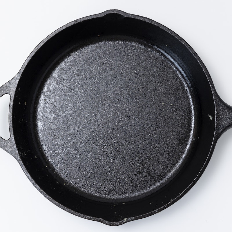 10.25 Inch Cast Iron Skillet 9