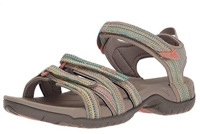 10 Best Women's Hiking Sandals in 2022 (KEEN, Teva, and More) 2