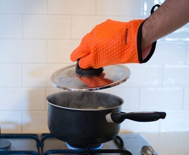 Silicone Smoker Oven Gloves 2