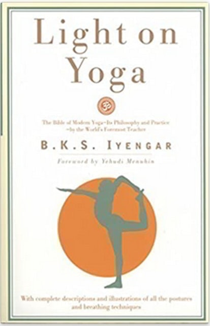 10 Best Yoga Books in 2022 (Yoga Instructor-Reviewed) 4