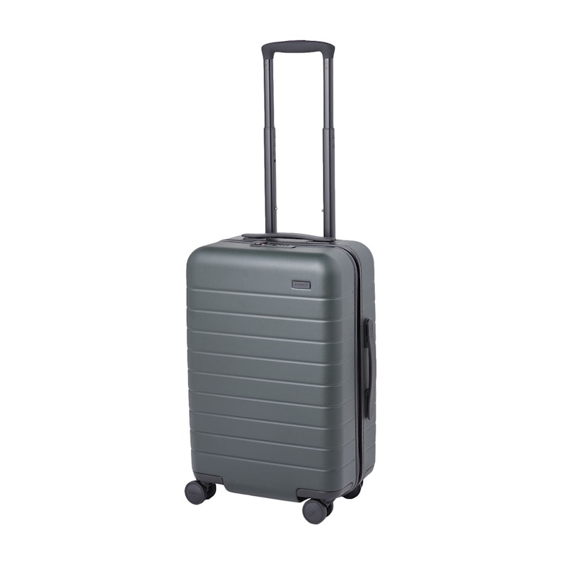The Carry-On 1