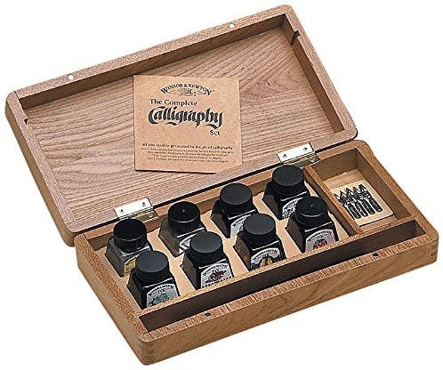 Calligraphy Set in Wooden Box 1