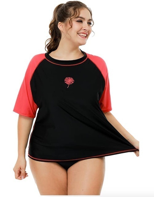 Women's Plus Size Rash Guard 1