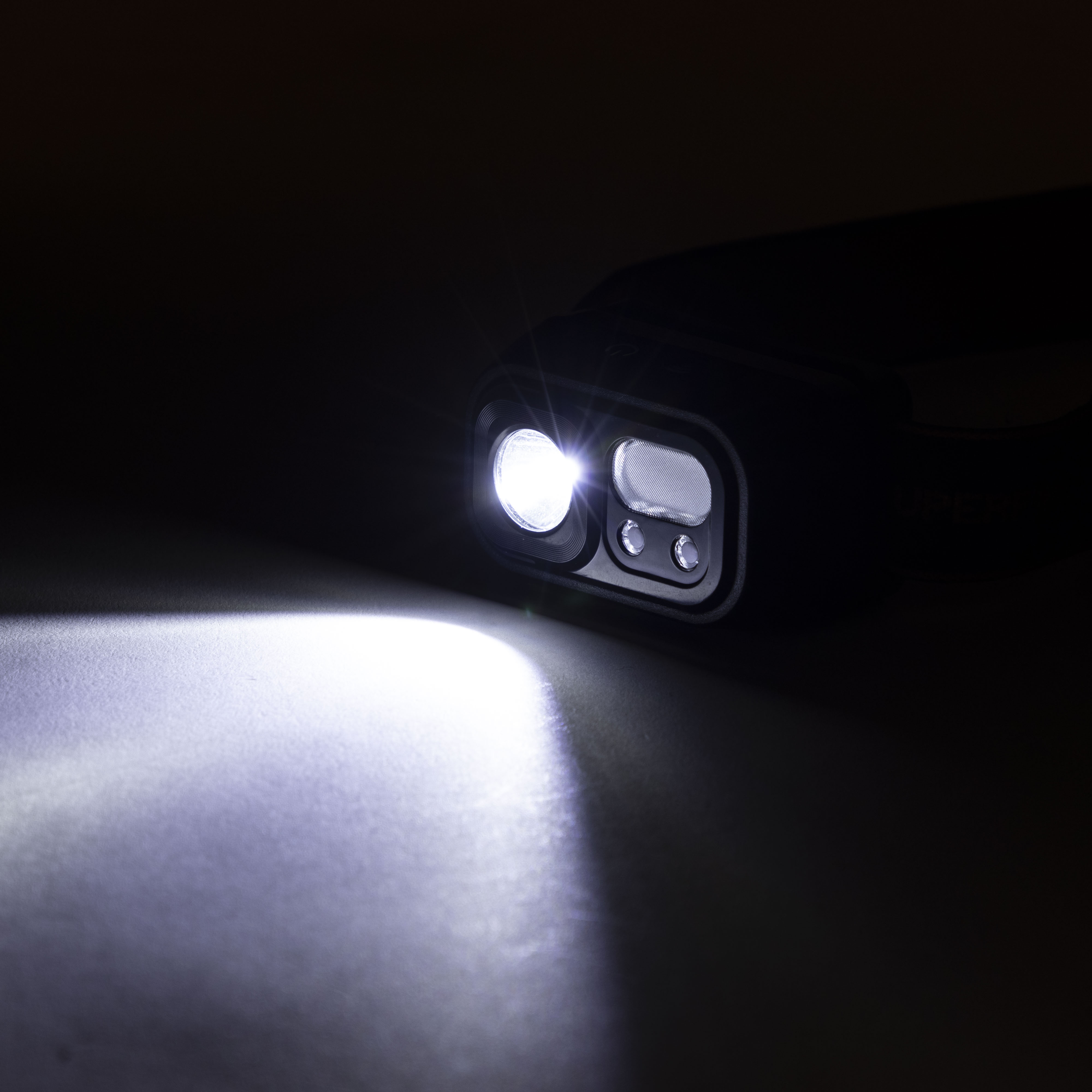 HL23-S USB Rechargeable Headlamp 11