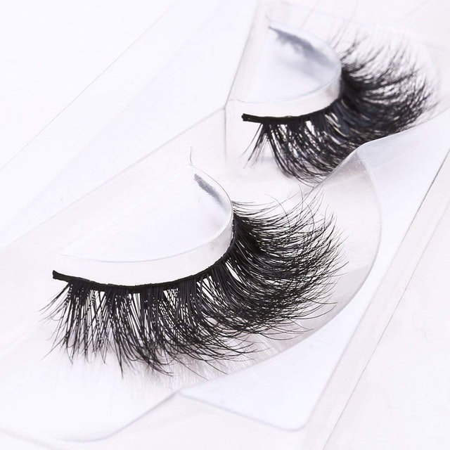 Dramatic Effect Fake Lashes 2