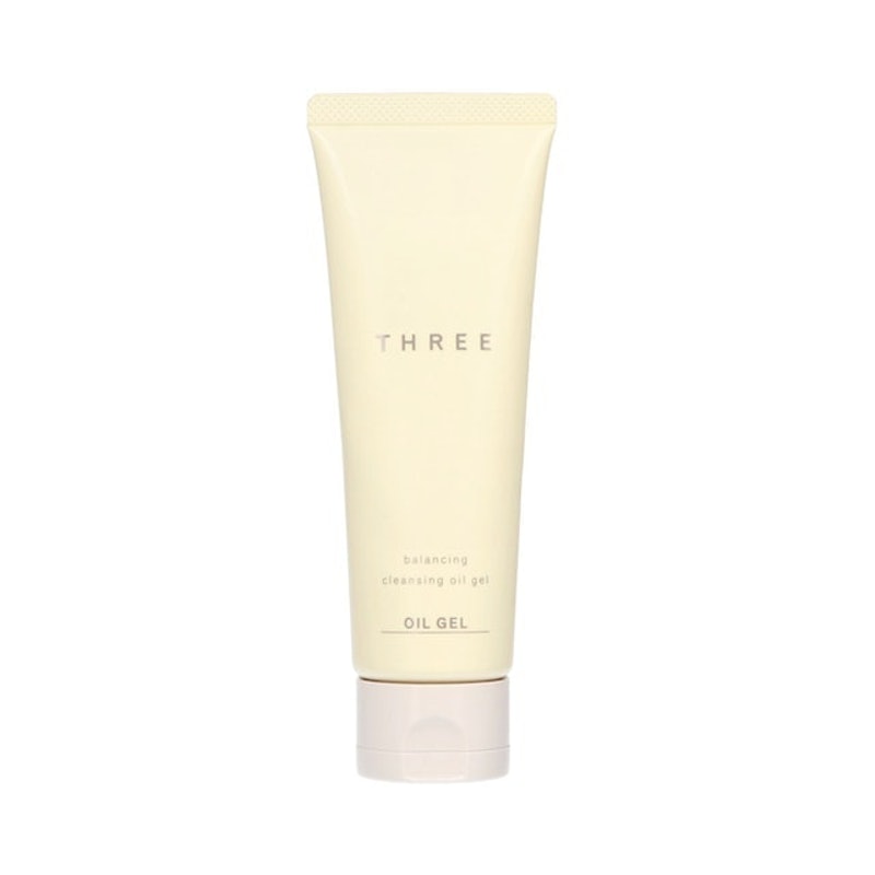 THREE Balancing Cleansing Oil Gel 1