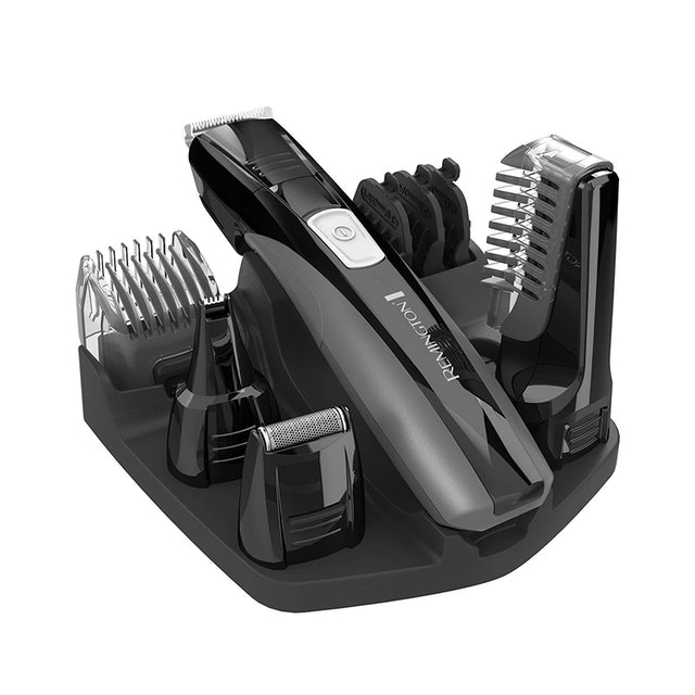 10 Best Men's Shaving Kits in 2022 (Gillette, Remington, and More) 2