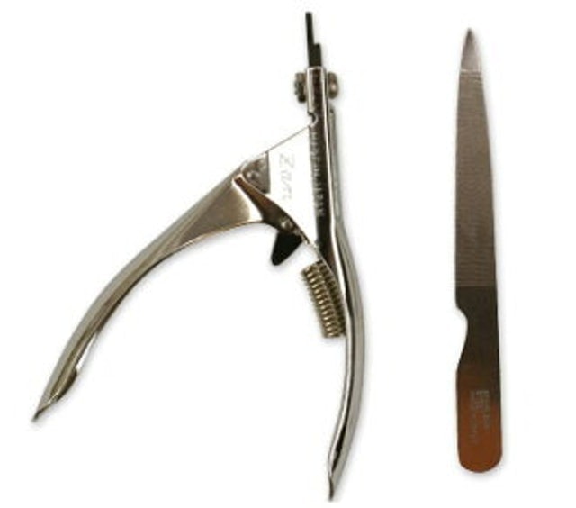 9 Best Tried and True Japanese Dog Nail Clippers in 2022 (Petio, Lavuky, and More) 1