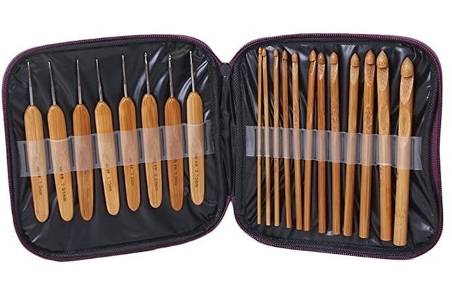 20-Piece Crochet Hook Set With Case 1
