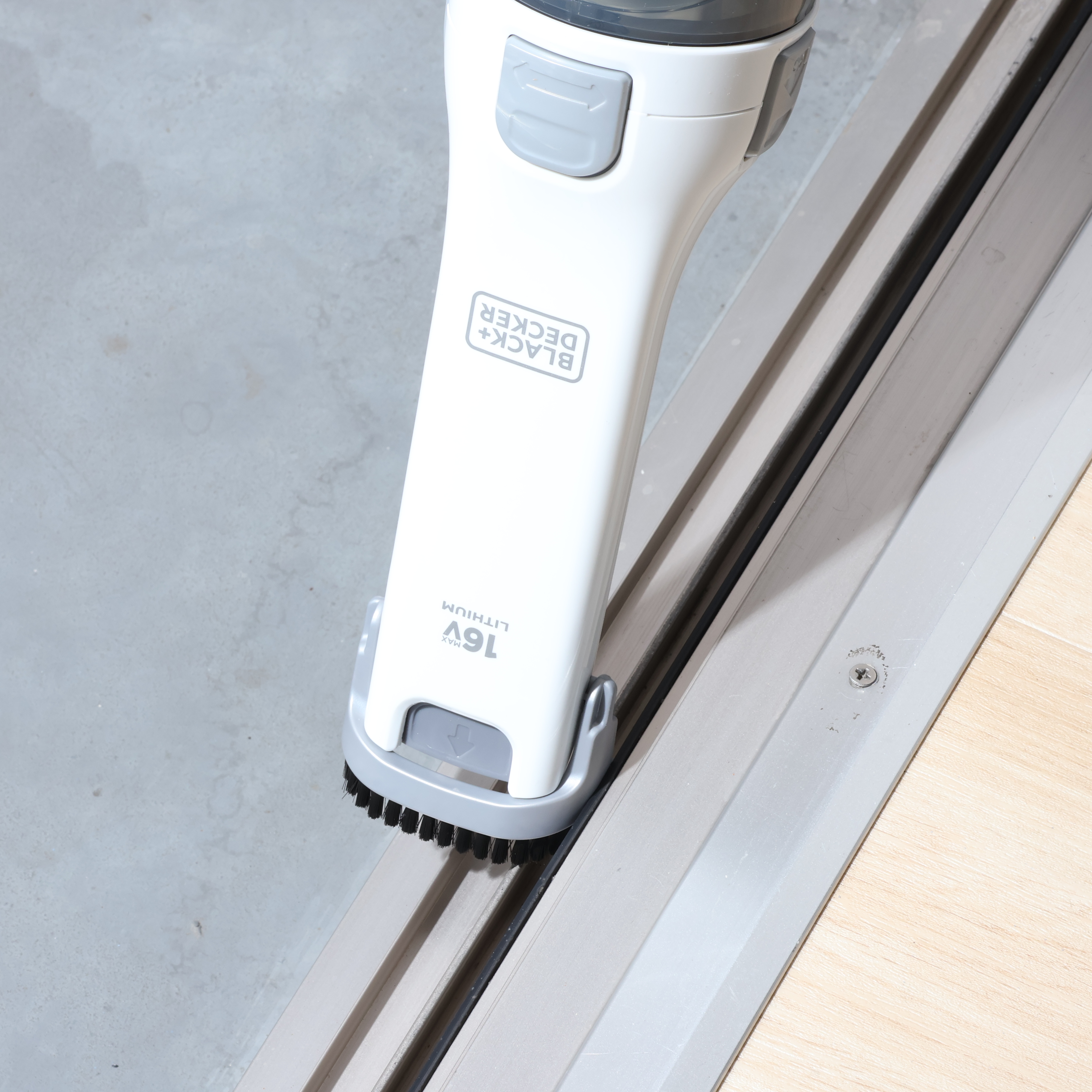 dustbuster AdvancedClean+ Cordless Handheld Vacuum 13