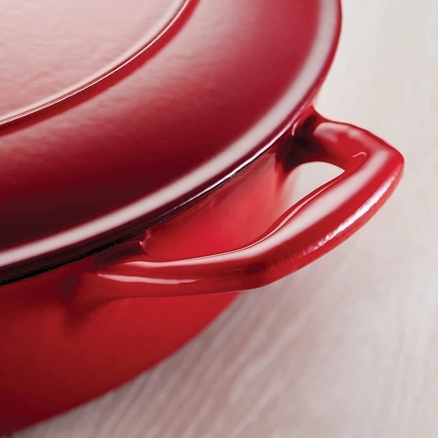 5 Quart Cast Iron Dutch Oven 2
