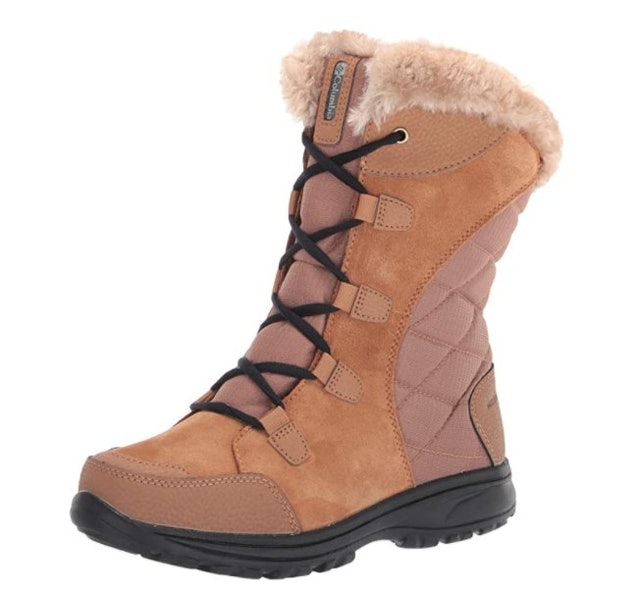 10 Best Women's Fur-Lined Boots in 2022 (Columbia, UGG, and More) 2