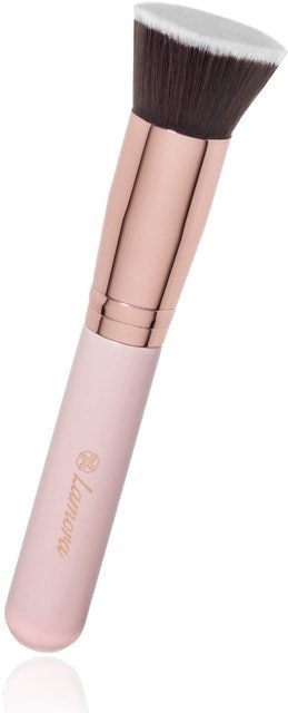 10 Best Foundation Brushes in 2022 (Makeup Artist-Reviewed) 1