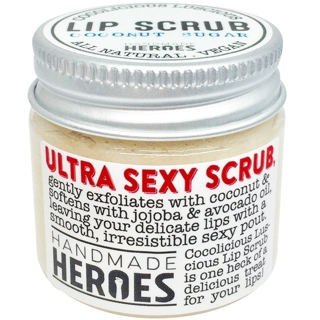 10 Best Lip Scrubs in 2022 (Makeup Artist-Reviewed) 1