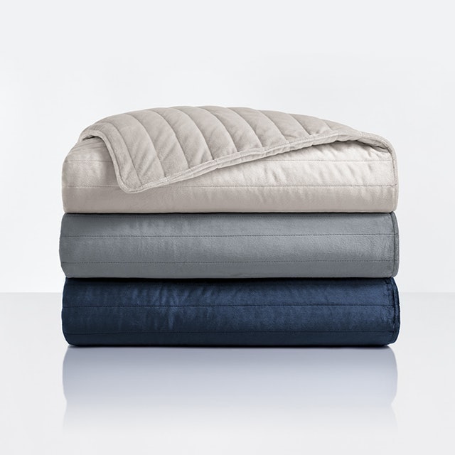 10 Best Winter Blankets in 2022 (Bedsure, Pendleton, and More) 5
