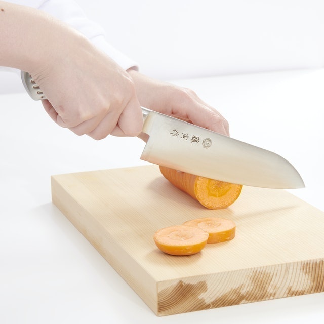 Fujitorasaku All-Stainless Steel Santoku 170mm 5