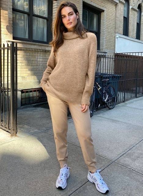 10 Best Women's Turtleneck Sweaters in 2022 (H&M, Universal Standard, and More) 4