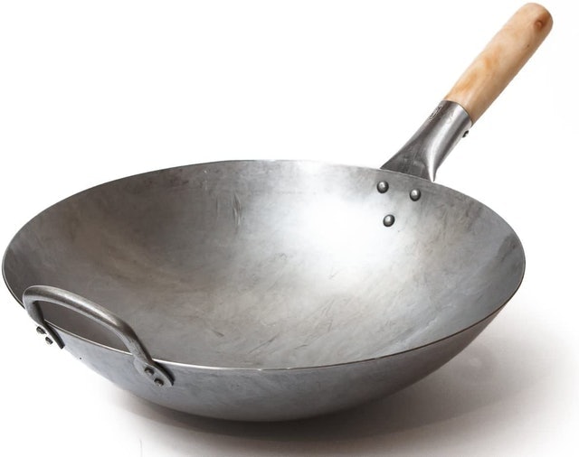 10 Best Woks in 2022 (Craft Wok, Lodge, and More) 3