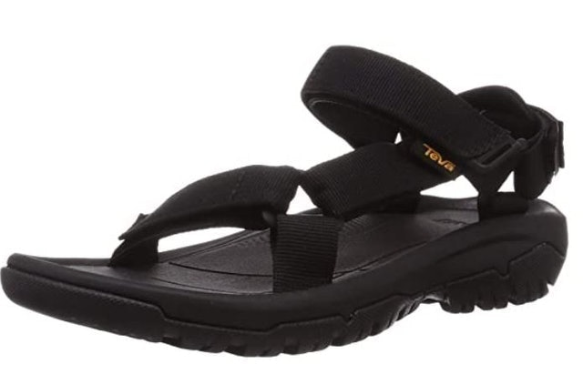 10 Best Women's Hiking Sandals in 2022 (KEEN, Teva, and More) 5