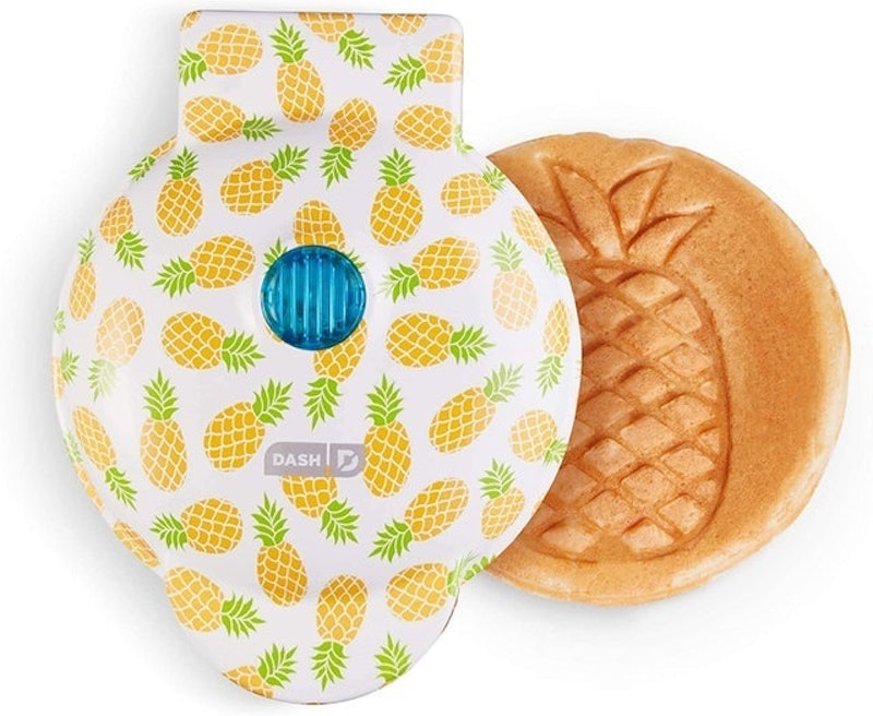 Ceramic FlipSide Belgian Waffle Maker 4