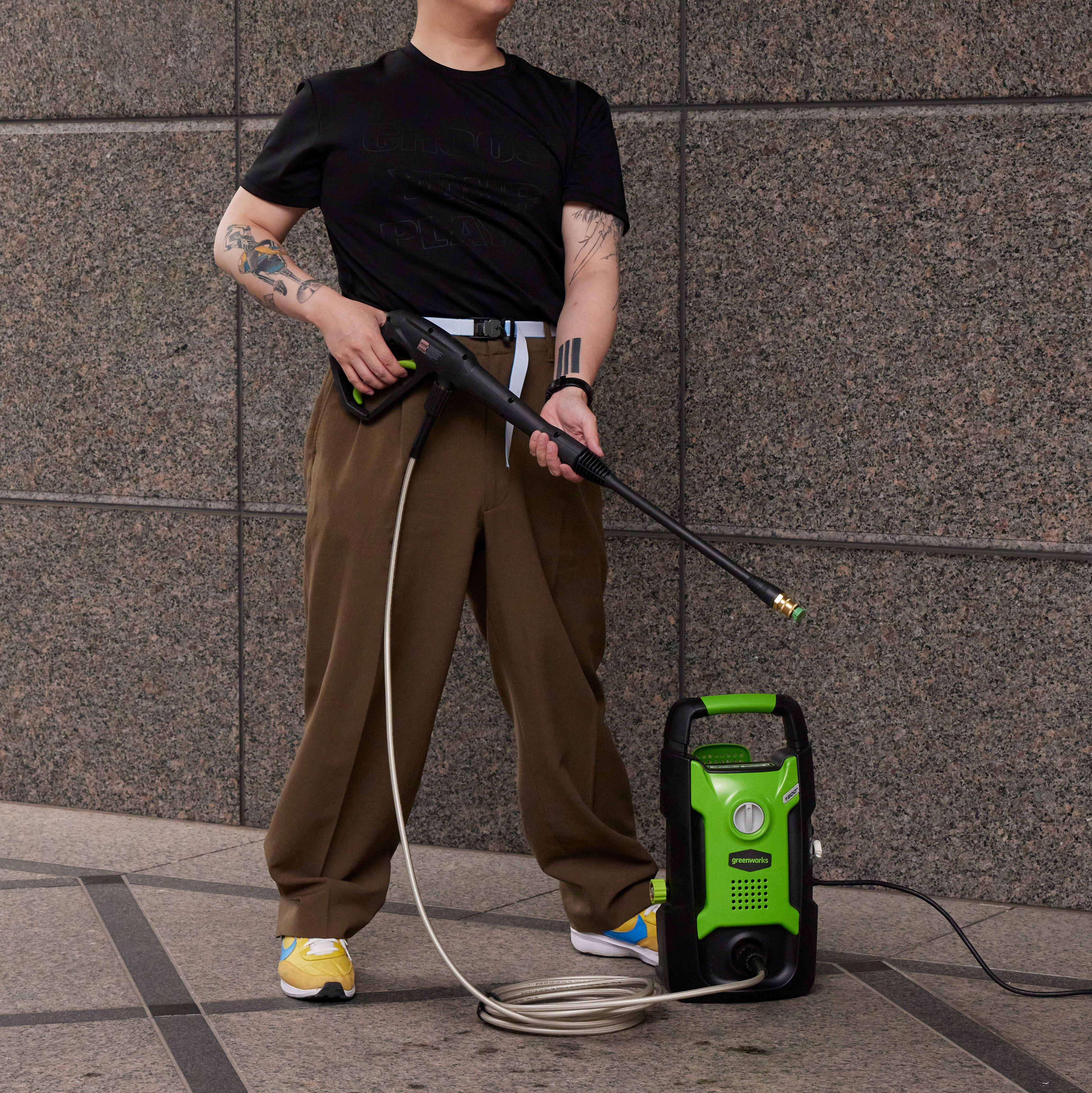1600 PSI 1.2 GPM Cold Water Electric Pressure Washer 6