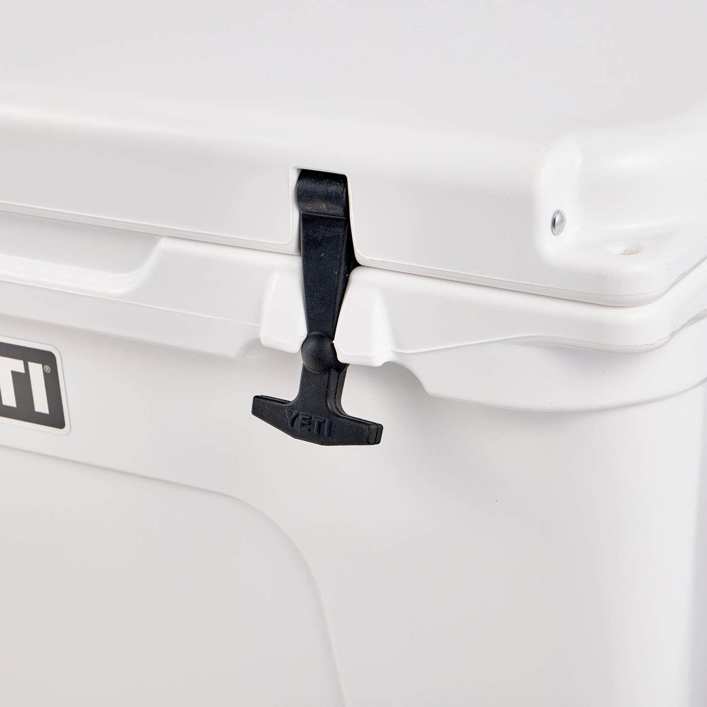Tundra Haul Portable Wheeled Cooler 4