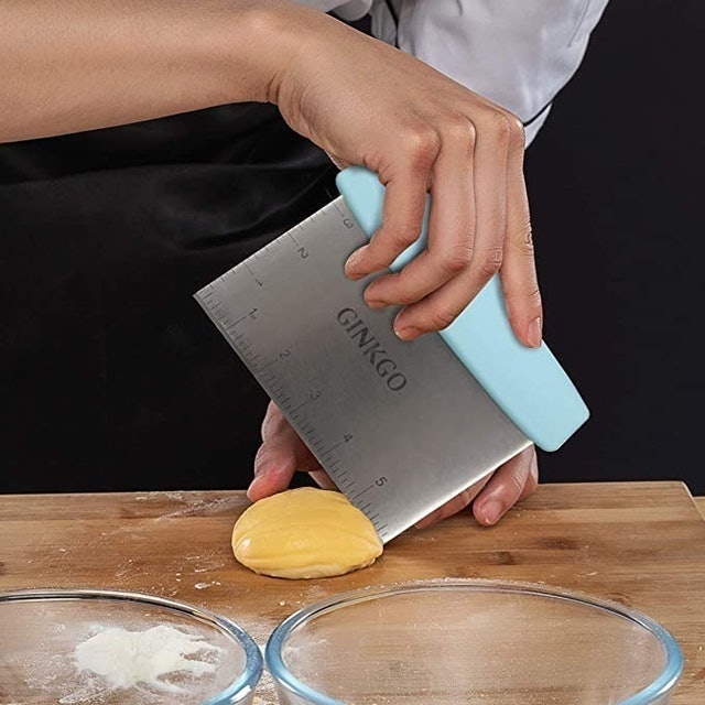 Dough Scraper 2