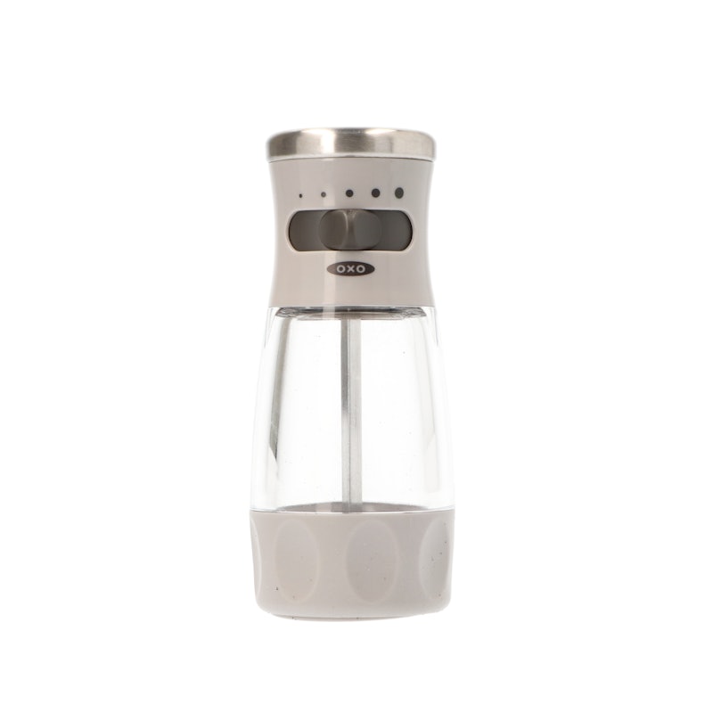 Good Grips Mess-Free Pepper Grinder 2