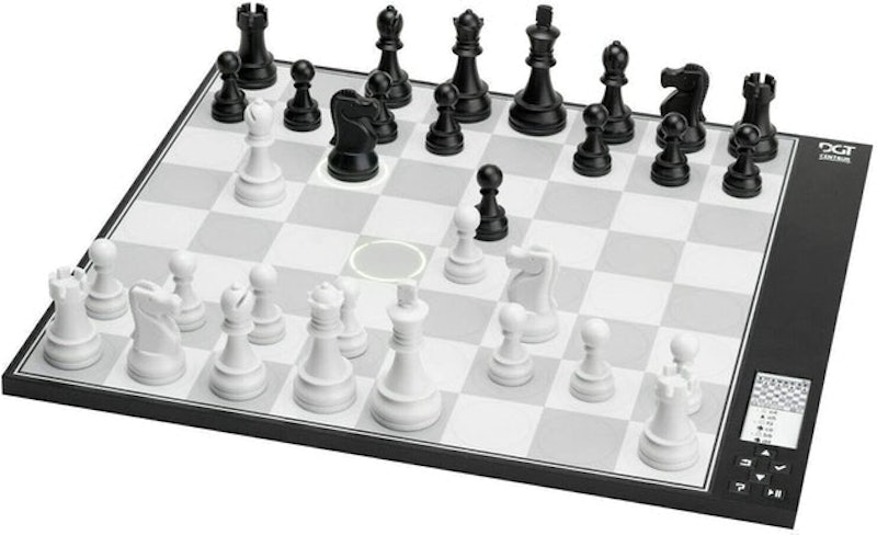 New Revolutionary Chess Computer 1