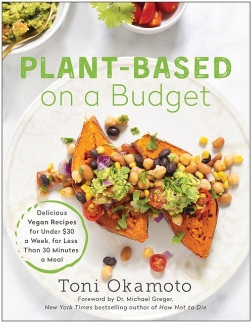 10 Best Vegan Cookbooks for Beginners in 2022 (Vegan Pastry Chef-Reviewed) 4