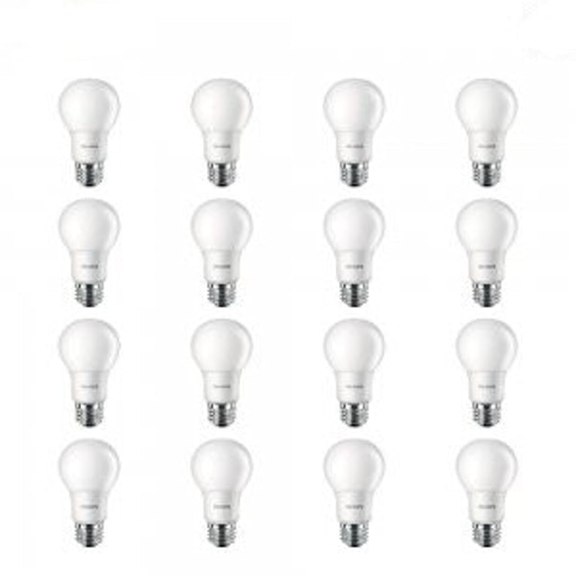 10 Best Eco-Friendly Lightbulbs in 2022 (Philips LED, EcoSmart, and More) 4