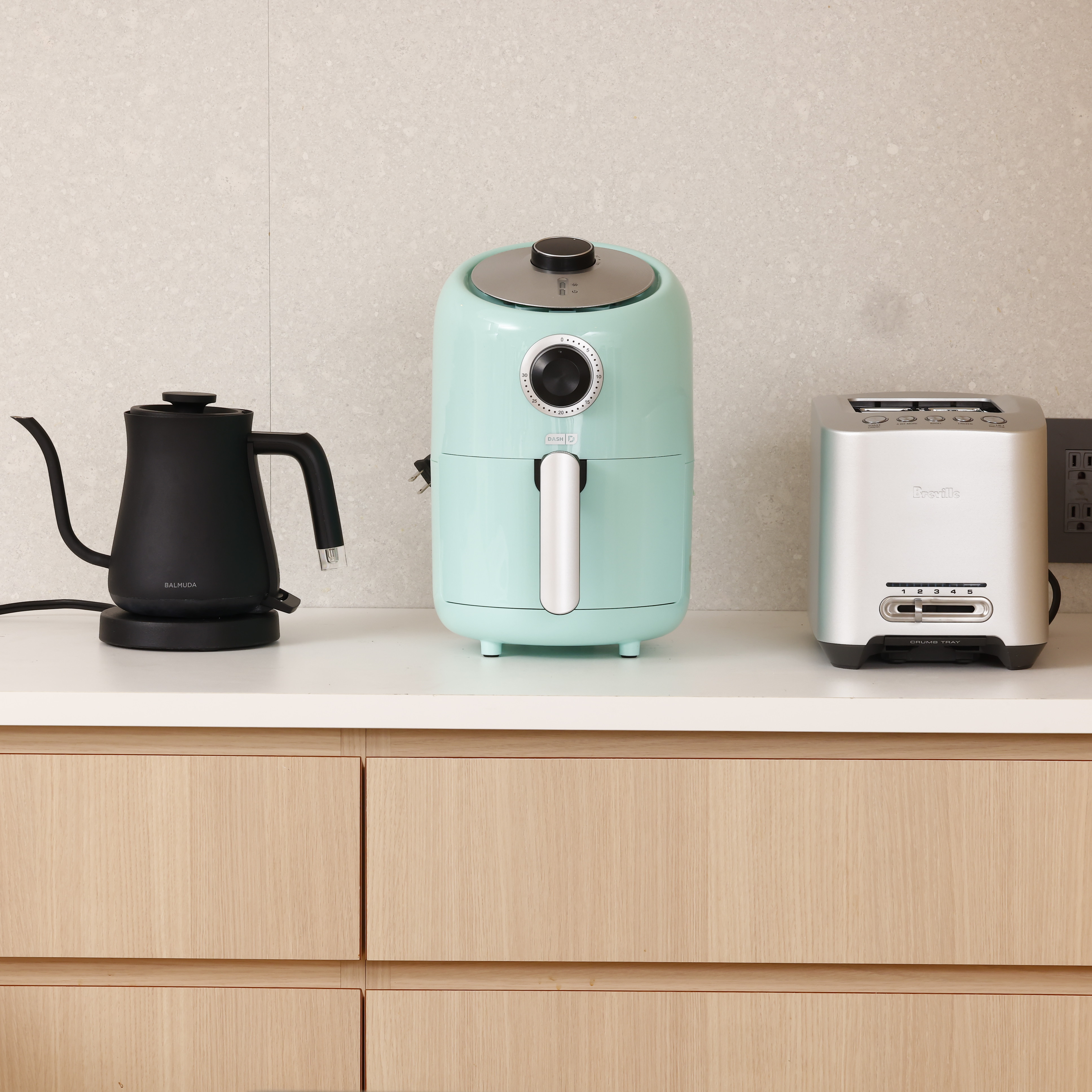 Compact Air Fryer 2qt. 9
