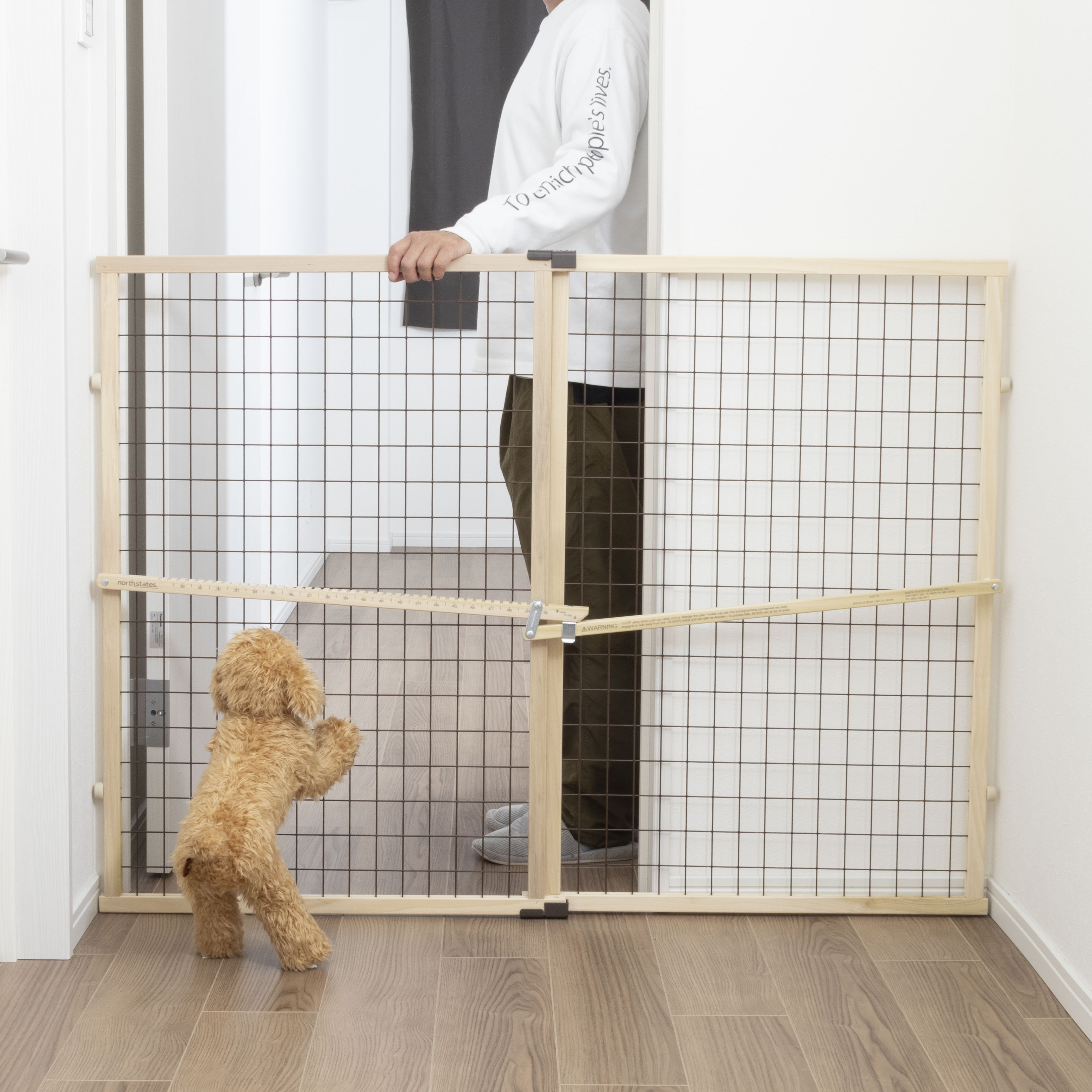 MyPet Extra Tall & Wide Wire Mesh Wood Petgate 4
