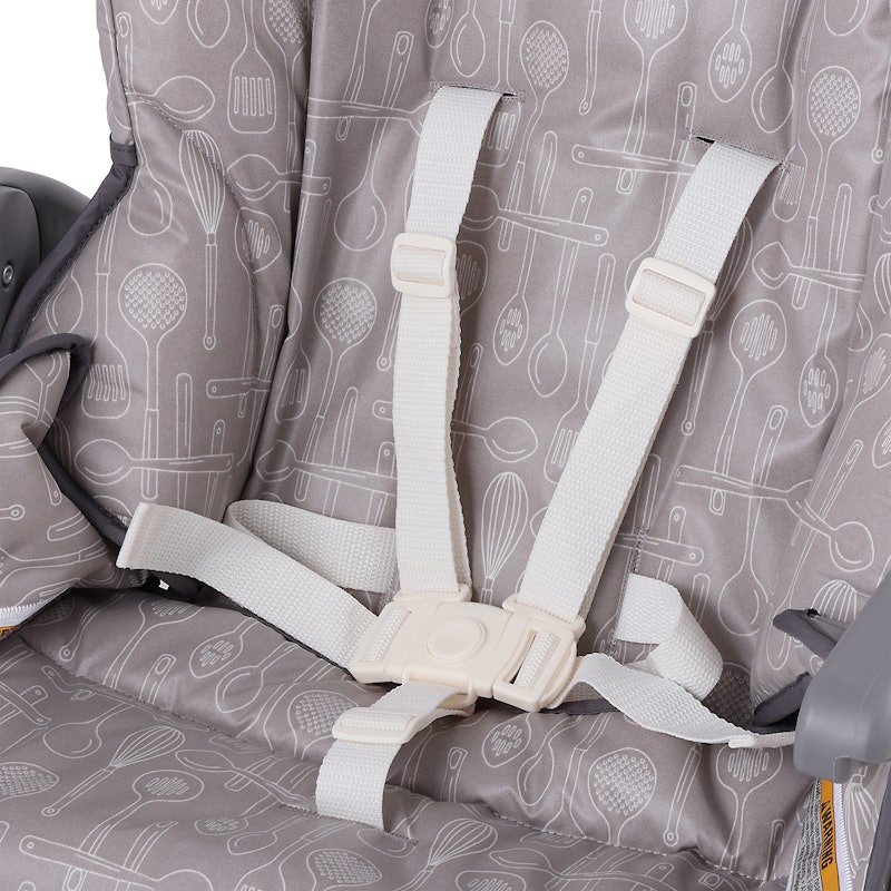 Slim Snacker Highchair 3