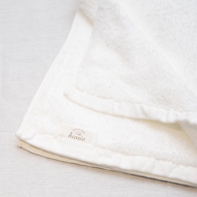 hiorie High-Quality Hotel Style Bath Towels (Classy) 1