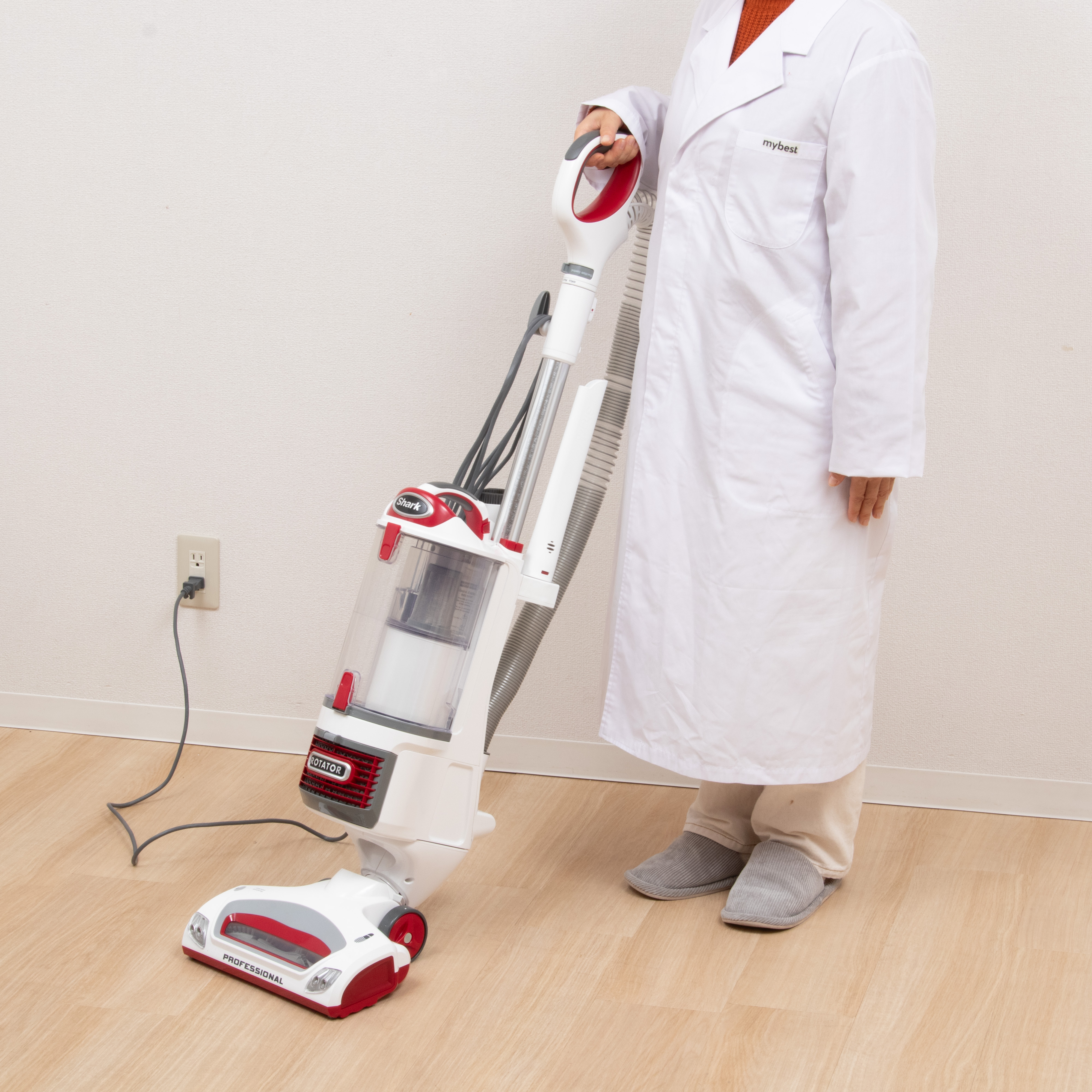 Rotator Professional Lift-Away Upright Vacuum 12