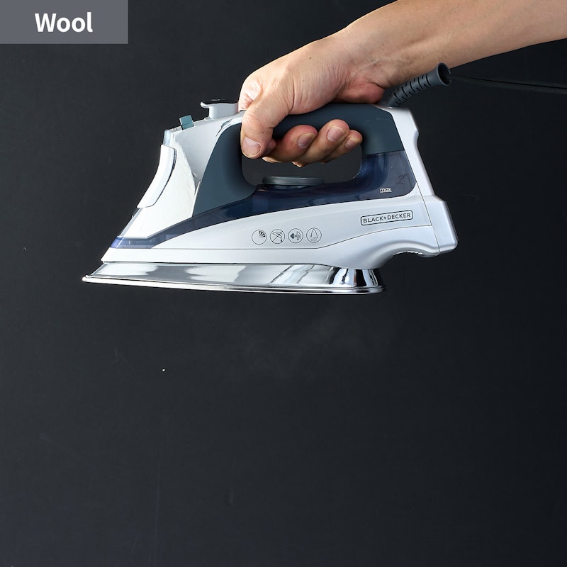 Allure™ Professional Steam Iron 4