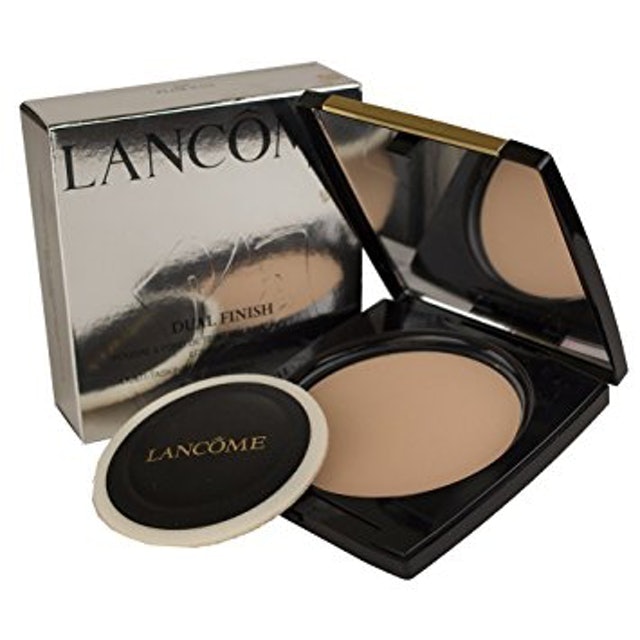 Dual Finish Multi-tasking Powder Foundation 1