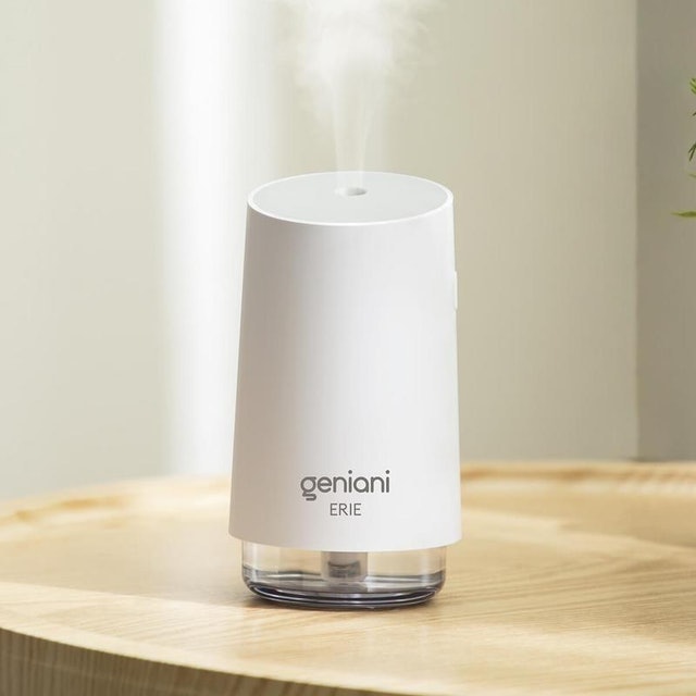 Small Portable Cool Mist Humidifier  2