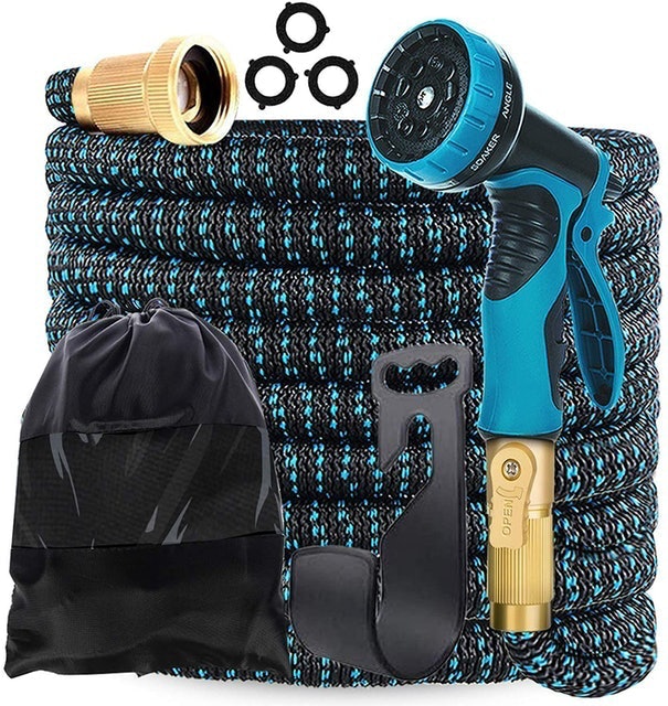 10 Best Expandable Garden Hoses in 2022 (Master Gardener-Reviewed) 1